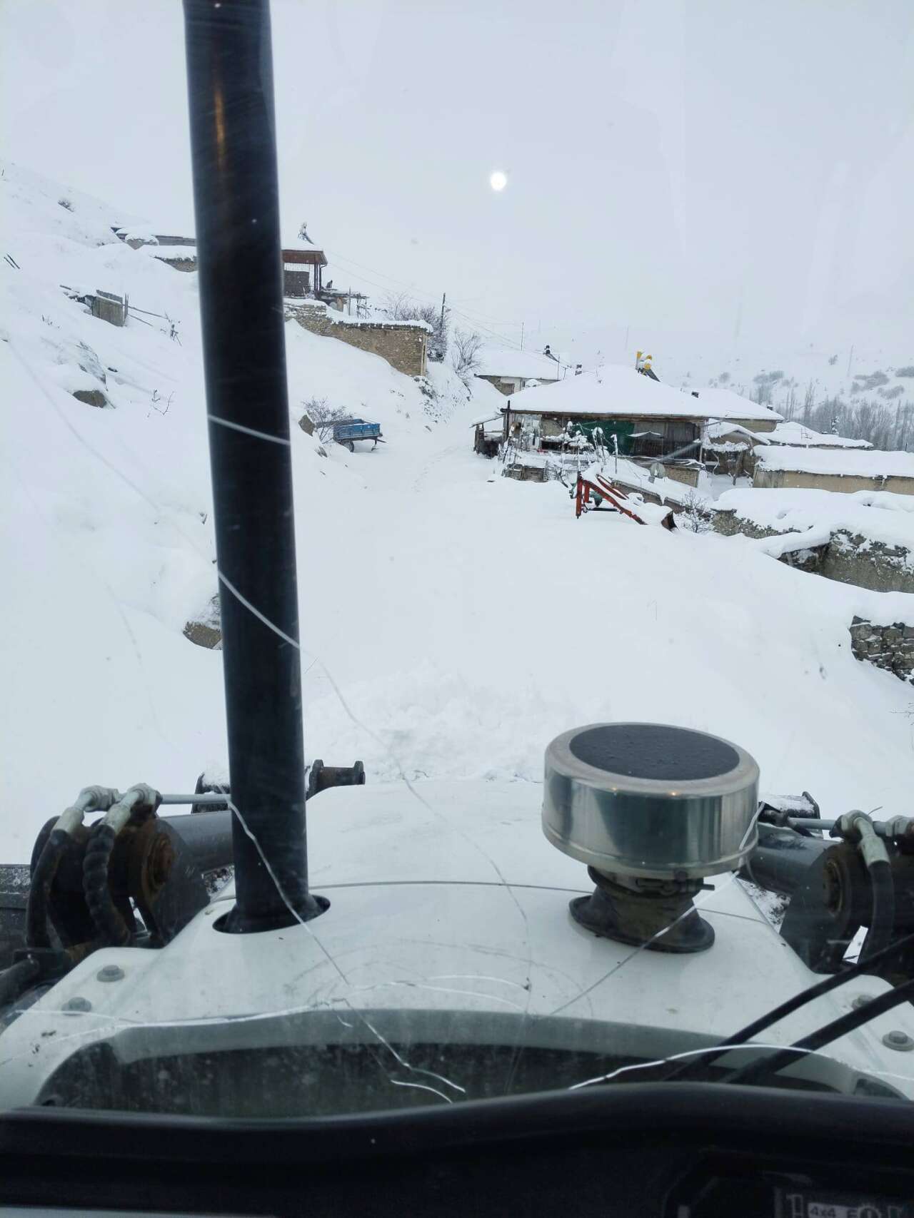 Konya’da kar kalınlığının 1 metreye yaklaştığı ilçe şölen sunuyor 10